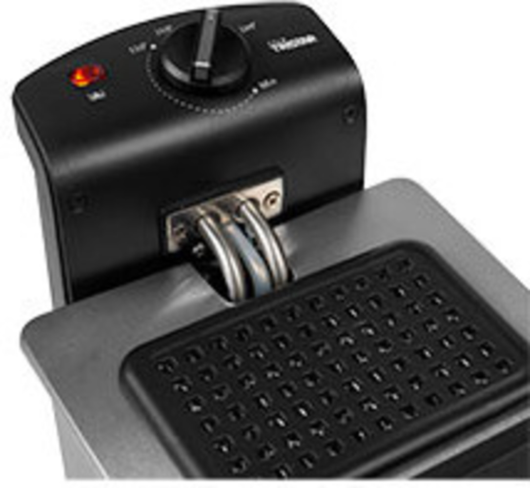 The Bastard Tristar Deep Fryer Pro FR-6875SBK