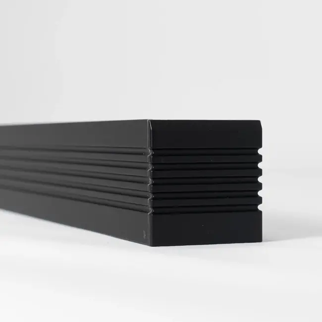 PURPL Perfil LED XL | 1,5 m x 35x35 mm | Montaje en superficie | Negro