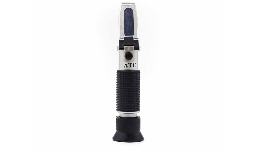 Refractometer