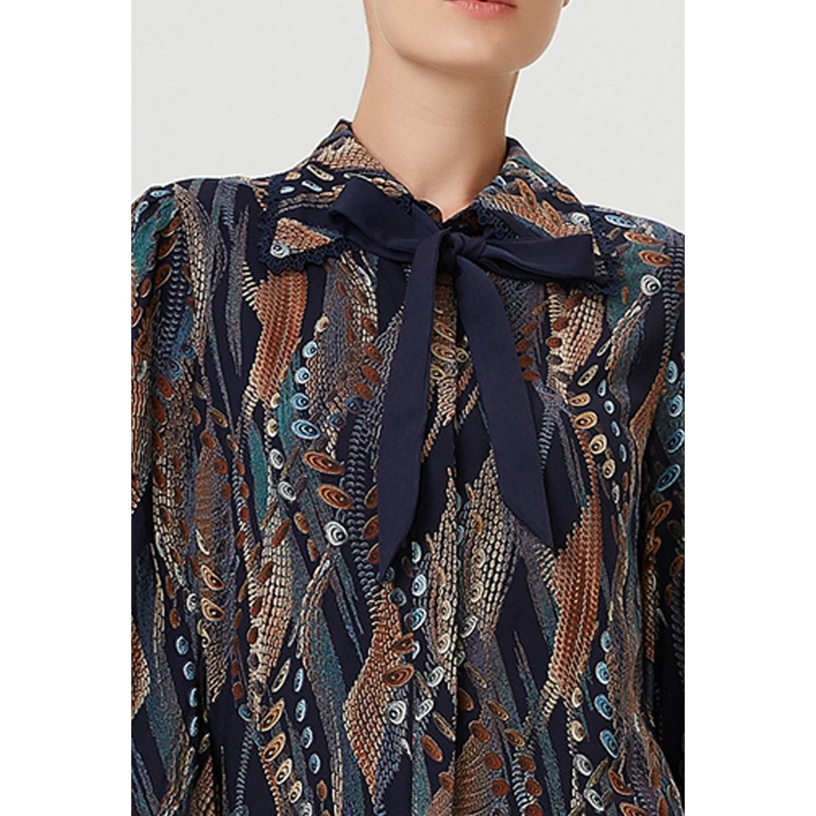 SHIRT WITH ABSTRACT PRINT