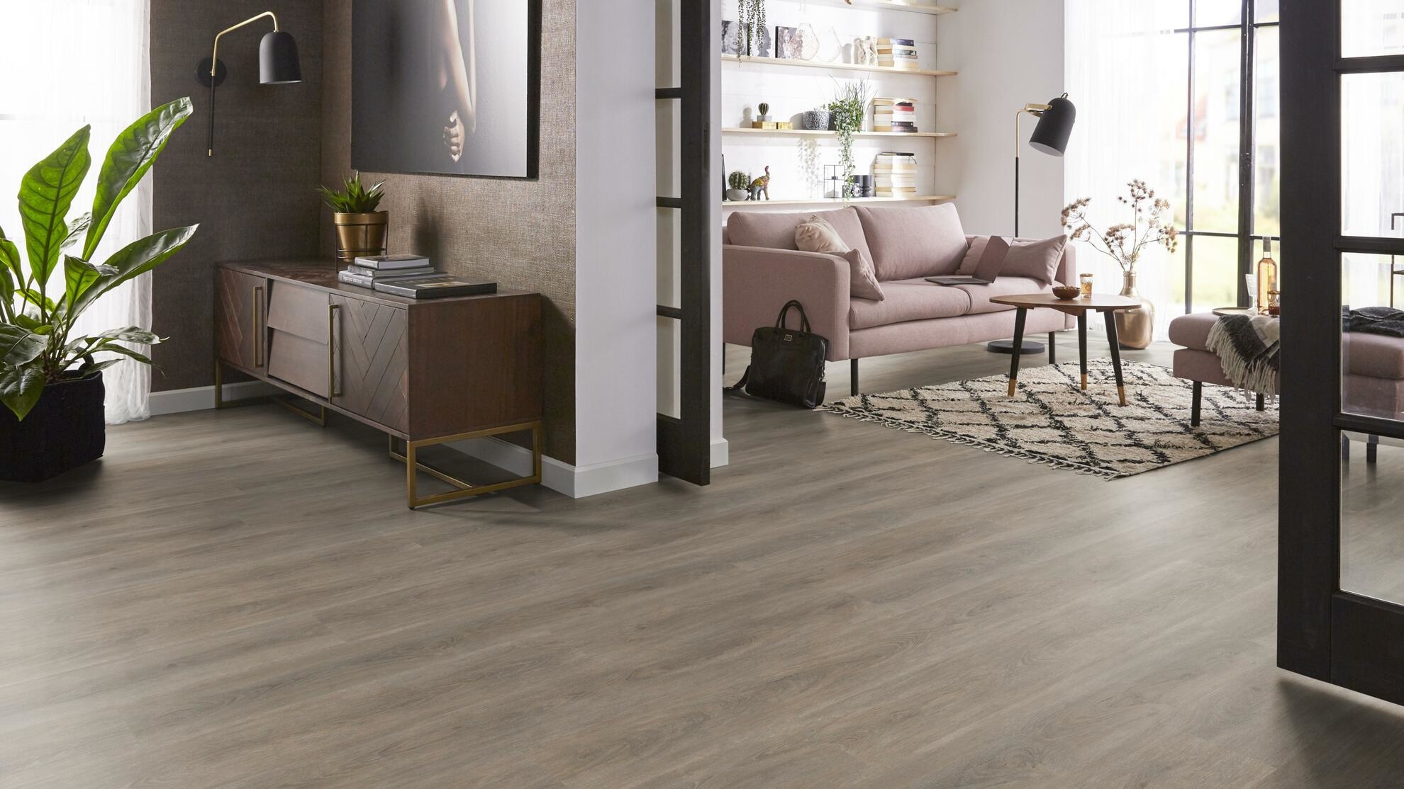 Parramatta Smoky Klik PVC