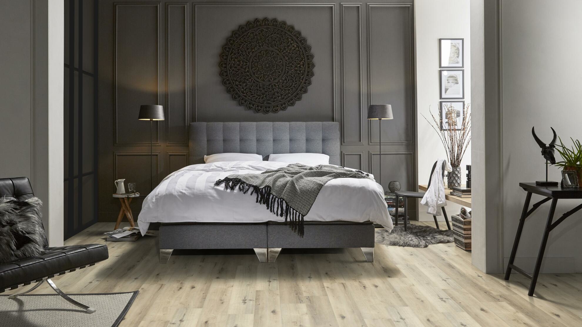 Sydney Harbour Light Oak Klik PVC