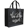 Goldengifts tas - non woven tas - Love is the answer - handtas - schoudertas - boodschappentas - big shopper - shopper - tassen - liefdes cadeau - love - liefde - cadeau - stuks 1 - zwart Goldengifts tas - non woven tas - Love is the answer - handtas - schoudertas - boodschappentas - big shopper - shopper - tassen - liefdes cadeau - love - liefde - cadeau - stuks 1 - zwart