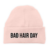 Goldengifts Hoe leuk is dit schatige baby mutsje met de opdruk - Bad hair day! Goldengifts Hoe leuk is dit schatige baby mutsje met de opdruk - Bad hair day!