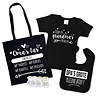 Goldengifts Geschenkset 1 - Opa & oma - Voorzien van een katoenen tas, romper, slofjes en een slab. Goldengifts Geschenkset 1 - Opa & oma - Voorzien van een katoenen tas, romper, slofjes en een slab.