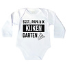 Goldengifts Romper - Ssst.. papa & ik kijken darten - lange mouw - kleur: wit - 1 stuks Goldengifts Romper - Ssst.. papa & ik kijken darten - lange mouw - kleur: wit - 1 stuks