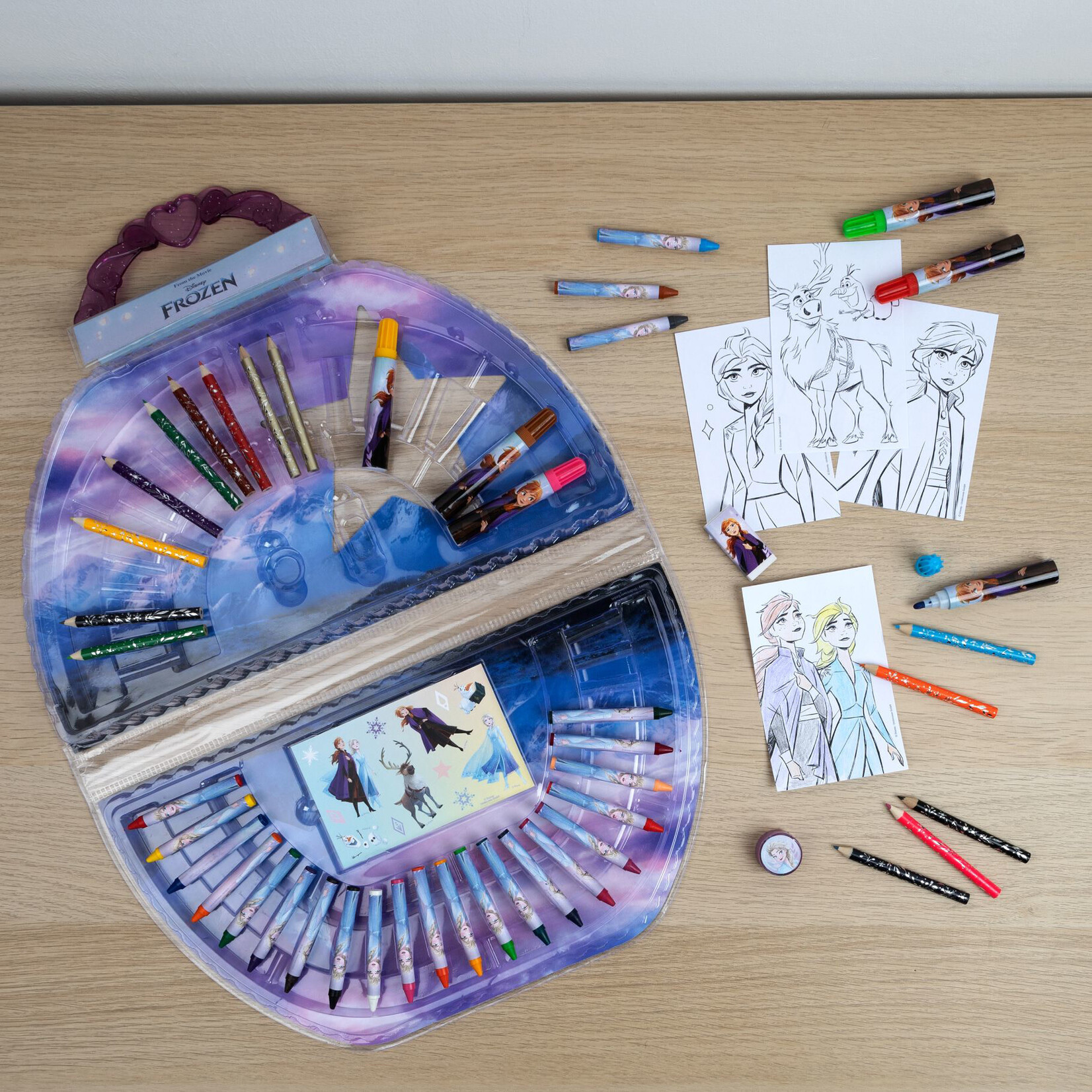 Frozen Frozen Kleurkoffer 51-delig