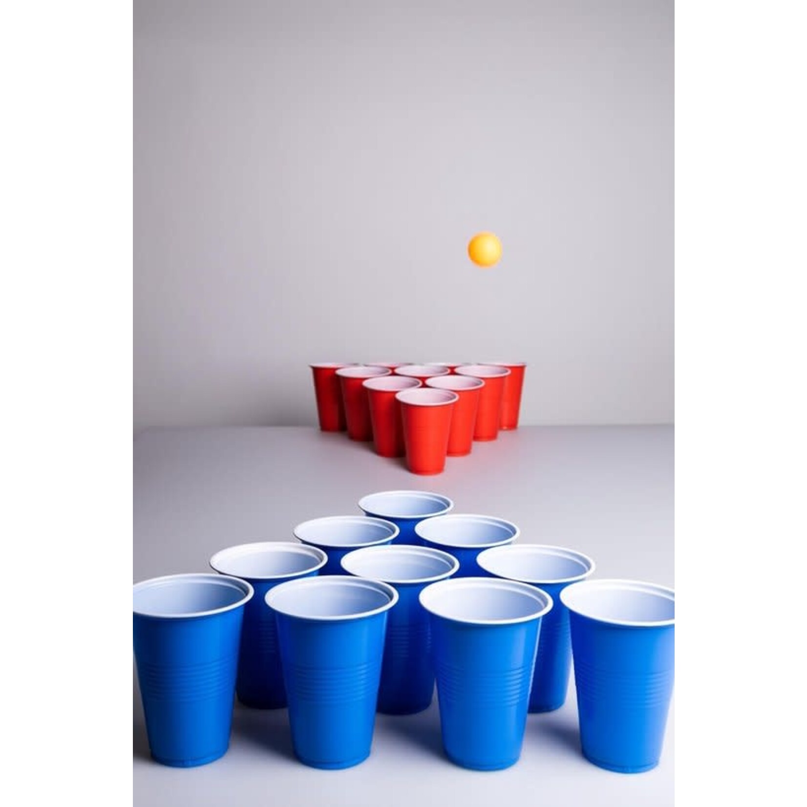 Clown SPEL Beer Pong!