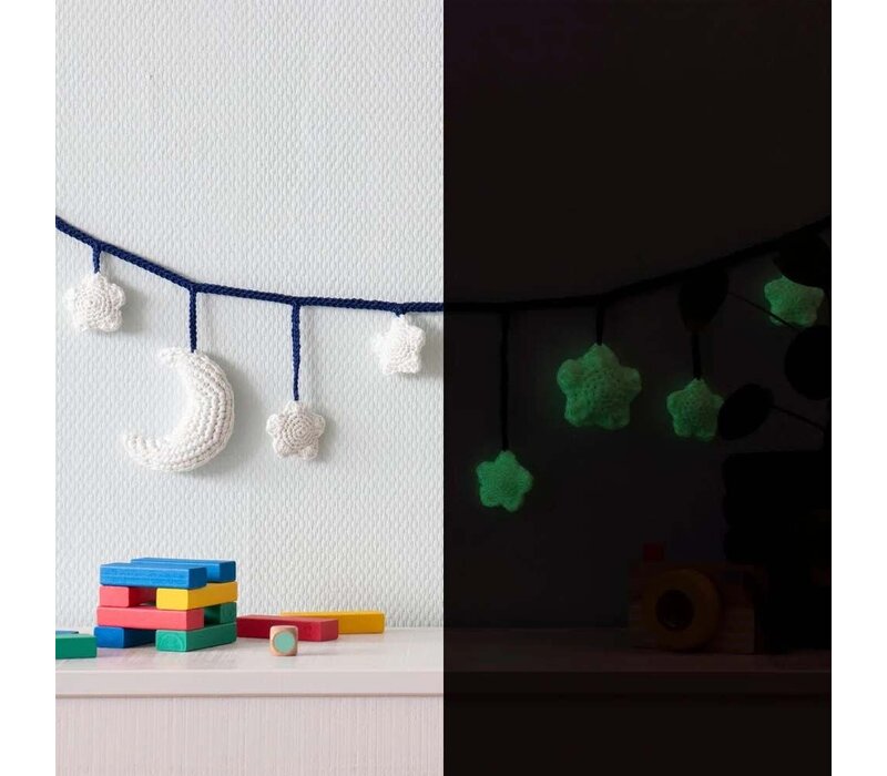 Scheepjes Glow Up - 1001 Luminescent White