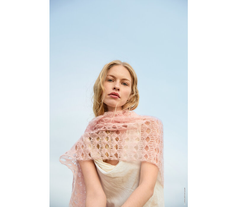 Sjaal in gehaakt kantpatroon met Lana Grossa Cottonhair