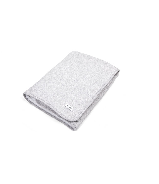 Poetree Kids Poetree Kids - Ledikant deken 100x135cm - Chevron Light Grey