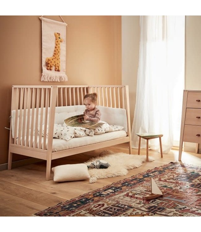 Leander Leander - Linea™ Baby Cot, Beech