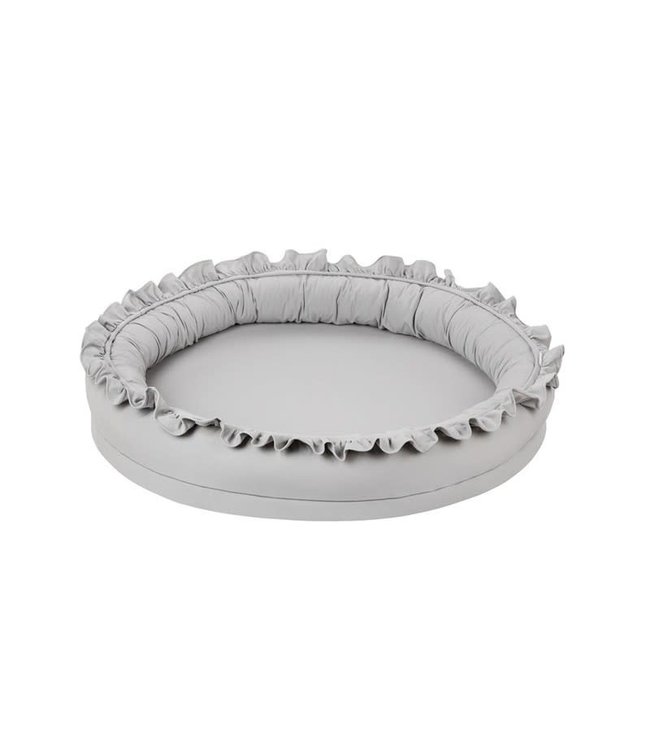 Cotton & Sweets Cotton & Sweet - Small Junior nest with ruffles - Light grey