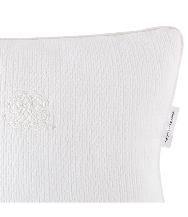 Theophile & Patachou Theophile & Patachou - Kussen geborduurd -gewafeld Wit