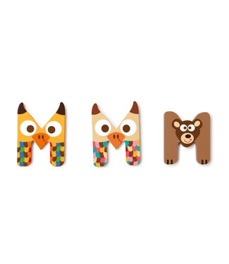 Scratch Scratch - Houten Letter: LETTER 'M', 3 modellen gemengd, 3 zelfklevende stickers inbegrepen, op kaart