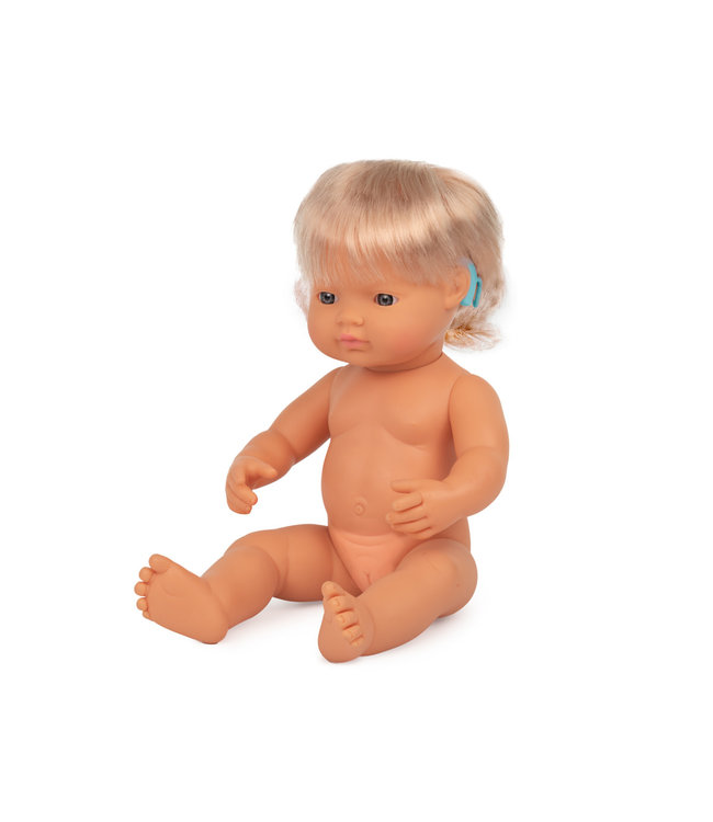 Miniland Miniland - POP EUROPEES MEISJE met HOORAPPARAAT 38cm, met vanillegeur,  waterdicht, anatomisch correct, in vinyl, in geschenkdoos. Made in Spain,