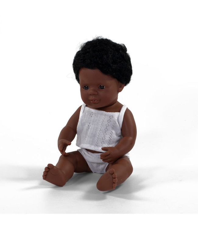 Miniland Miniland - POP AFRO-AMERIKAANSE JONGEN 38cm, met vanillegeur, waterdicht, anatomisch correct, in vinyl, in geschenkdoos. Made in ES, 10m+