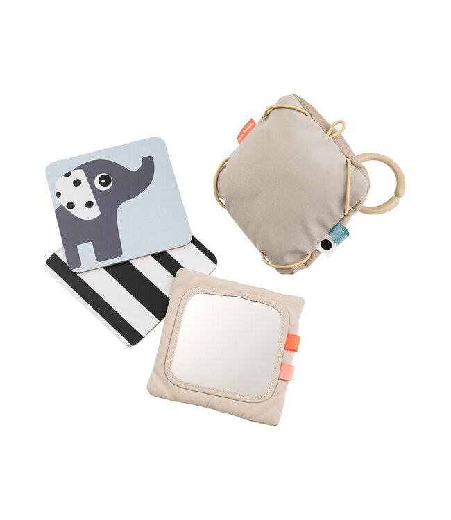 Done by Deer Done by Deer - Baby contrast card holder Deer friends Sand