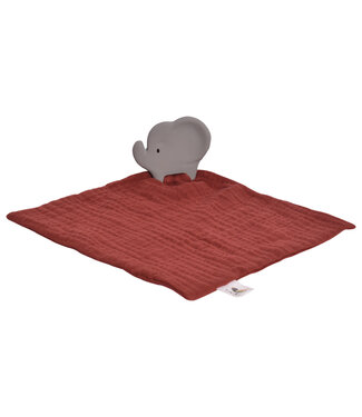 Tikiri Tikiri - KNUFFELDOEKJE donkerrood - OLIFANT met hoofdje in natuurlijk rubber (bijtring) 25x23cm, op kaart, 0+