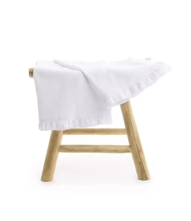 Living Nature Living Nature - Luxe Deken Delphine organische tetra met ruffles 120x120cm wit