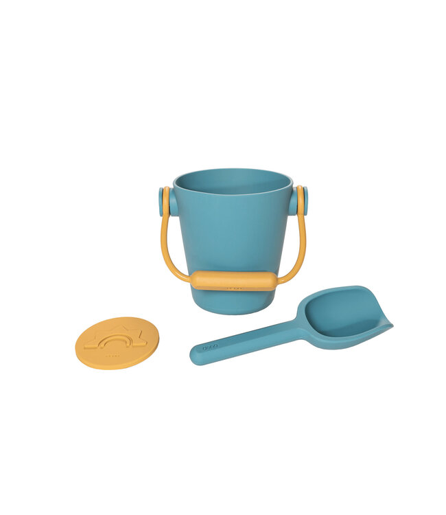 Dena Dëna - Strandset: EMMER/GIETER met SPADE en ZANDSTEMPEL - blauw, in silicone, 18m+