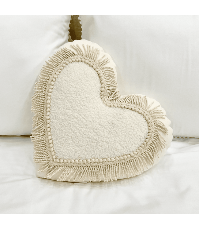 Cotton & Sweets Cotton & Sweets - Boho Twist heart pillow - Vanilla