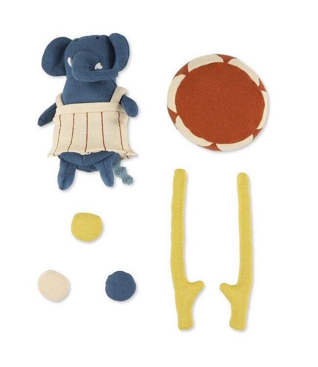 Trixie Trixie - Puppet world M - Circus