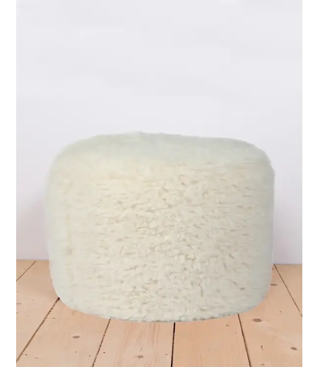 Wild & Soft Wild & Soft - Poef schaap large