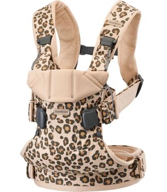 Babybjorn BabyBjörn - Draagzak One  - Cotton Beige Luipaard