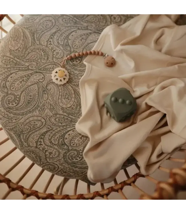 Mushie Mushie - Crib Sheet - Green Paisley (Medium)