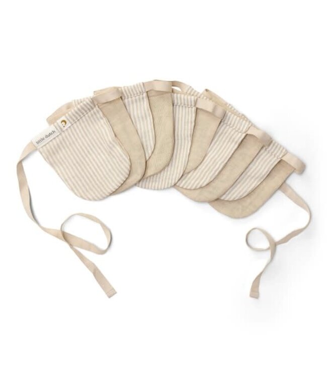 Little Dutch Little Dutch - Slinger met vlaggetjes - Pure Soft Beige