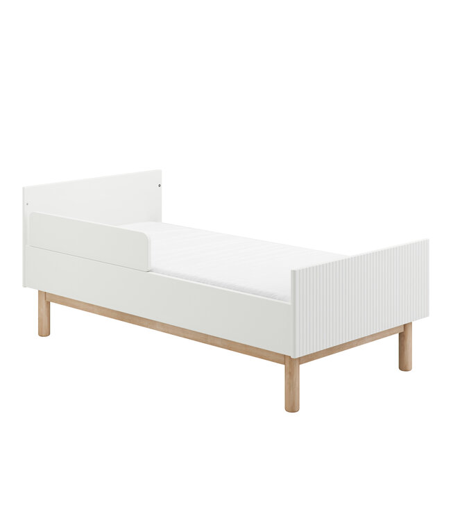 Pinio Pinio - Miloo - cot-bed 140x70 cm - White