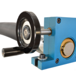 Spreading rollers