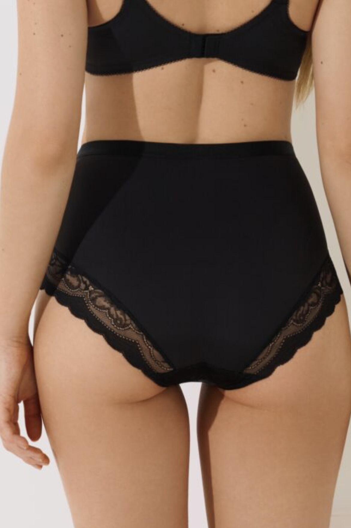 Lisca Lisca - Evelyn - TailleSlip - Black :