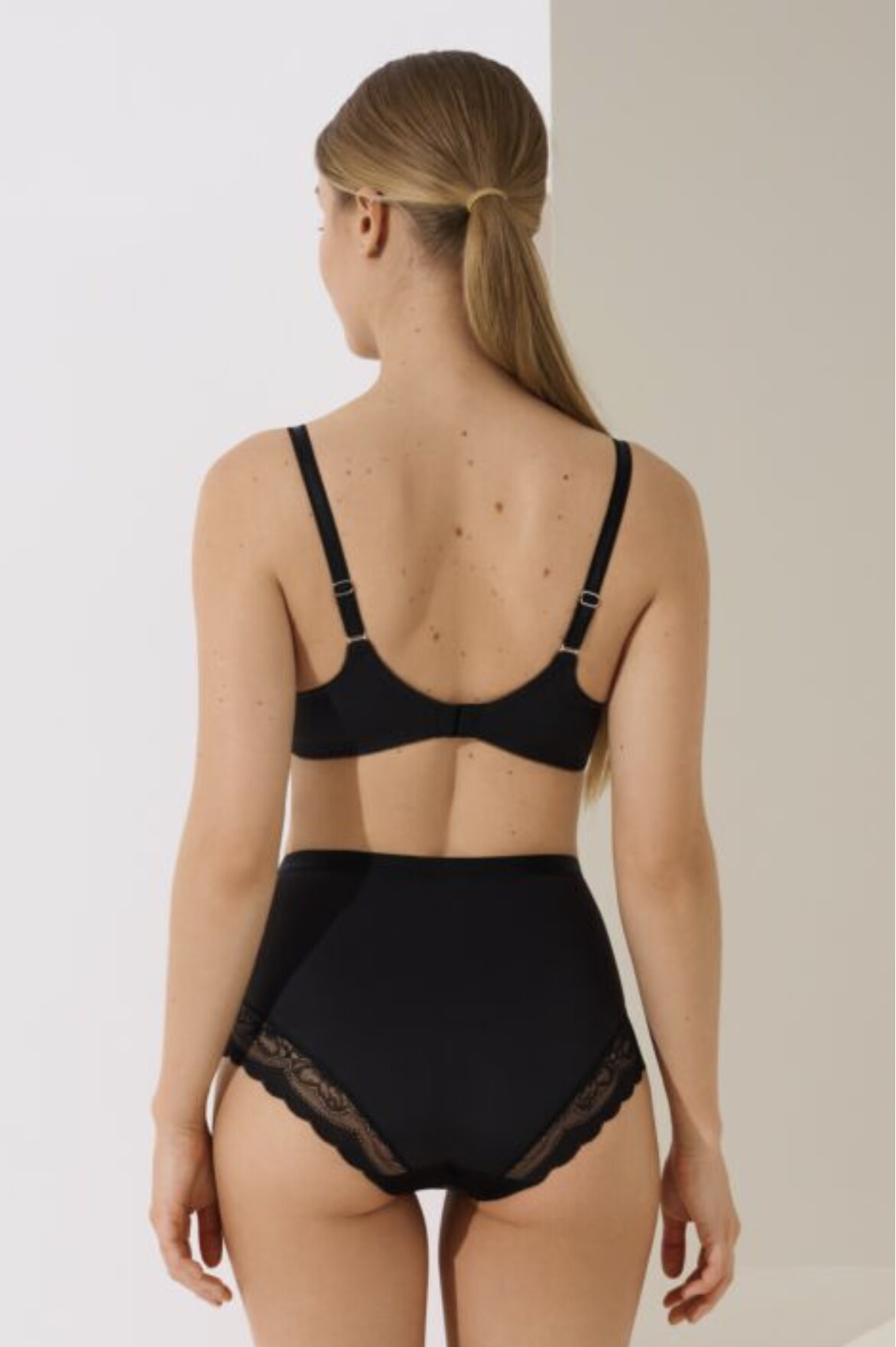 Lisca Lisca - Evelyn - TailleSlip - Black :