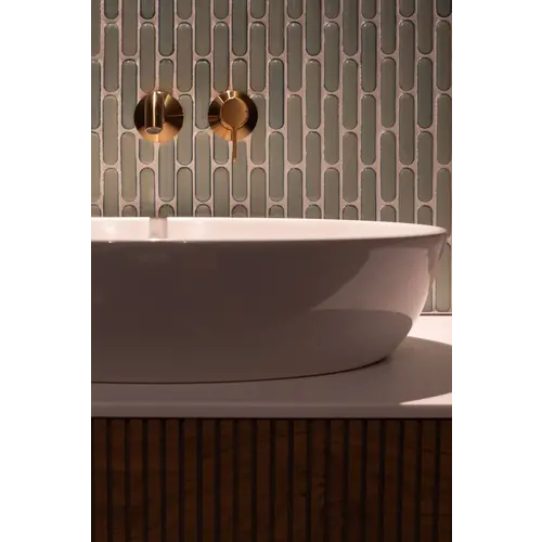 The Mosaic Factory The Mosaic Factory Sevilla Oval Finger Light Green Glossy