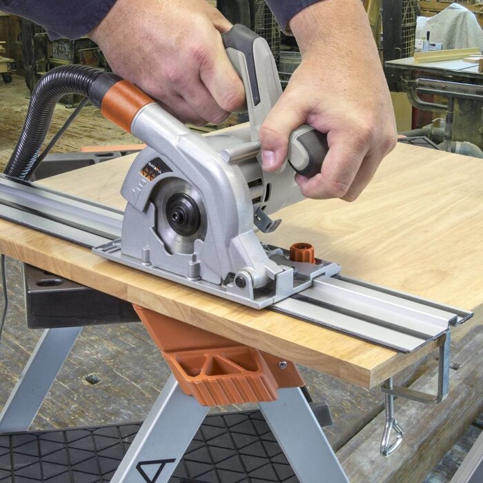 Batavia T-RAXX invalzaag 1050 watt 110 mm. Incl. zaaggeleider BT-PS004