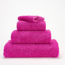 Abyss & Habidecor Abyss & Habidecor Super Pile Handdoek 60x110 570 happy pink