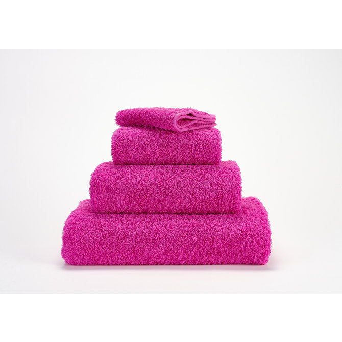 Abyss & Habidecor Super Pile Handdoek 60x110 570 happy pink