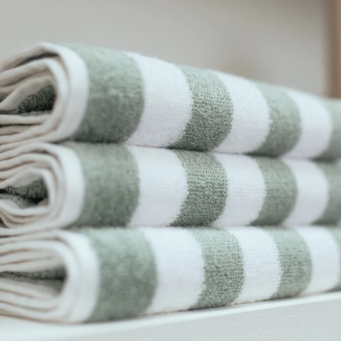 Vandyck Verona Stripes Washandje 16x22 smoke green Vandyck Verona Stripes Washandje 16x22 smoke green