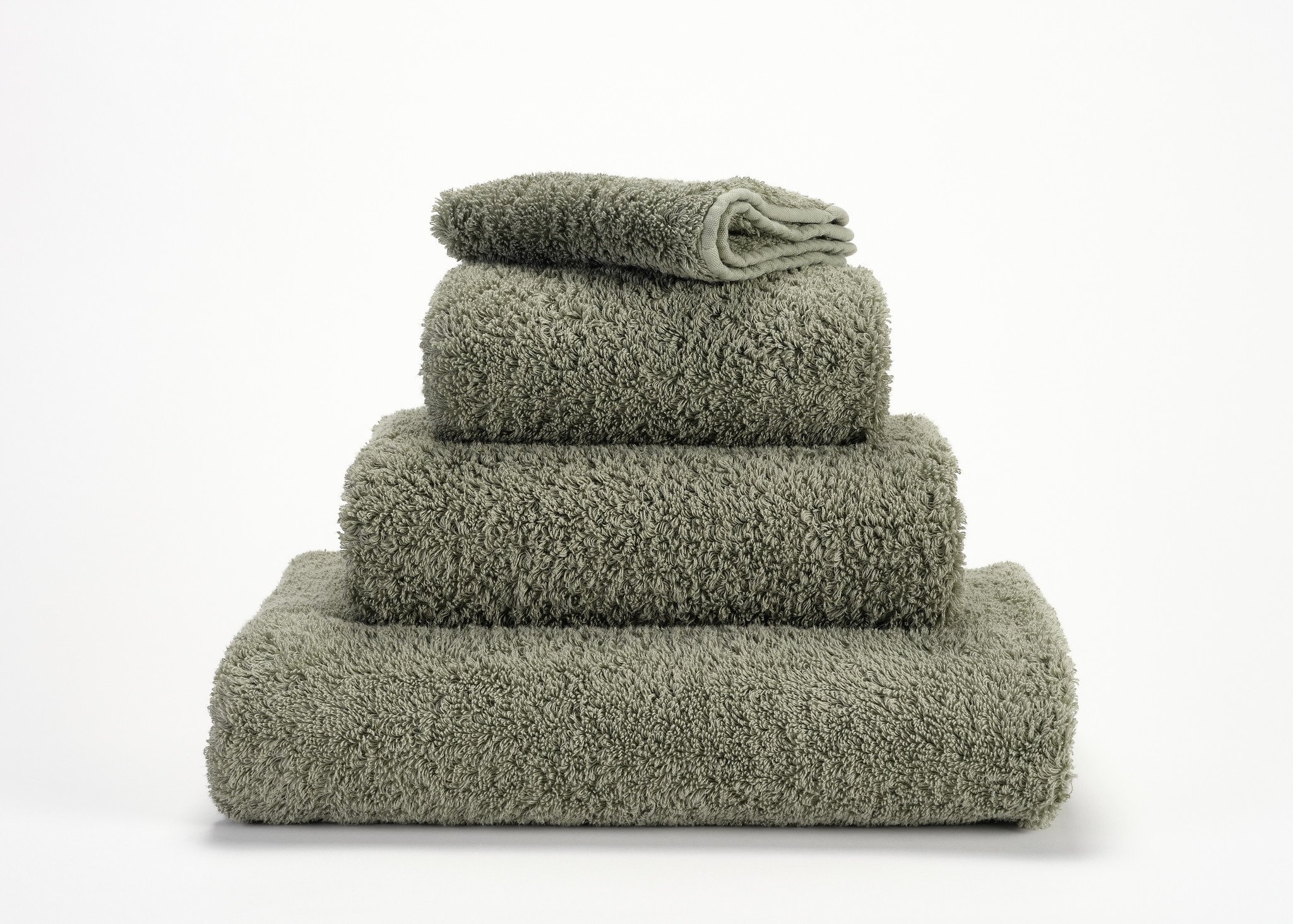 Abyss & Habidecor Abyss & Habidecor Super Pile Handdoek 55x100 277 laurel