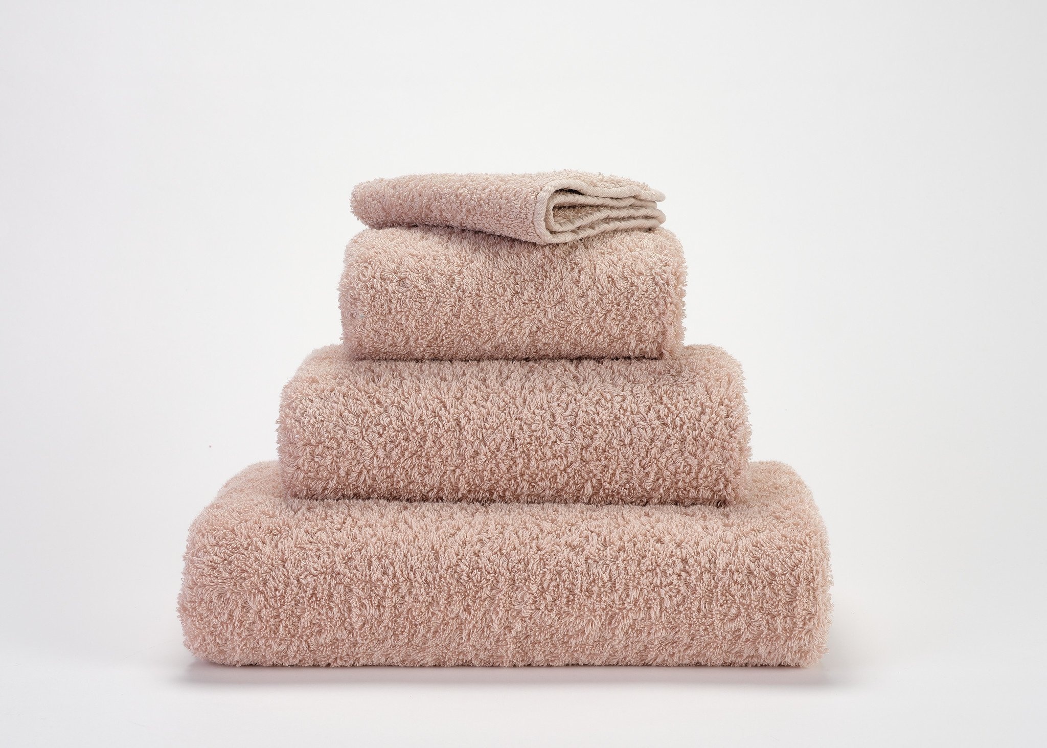 Abyss & Habidecor Abyss & Habidecor Super Pile Handdoek 55x100 518 primrose