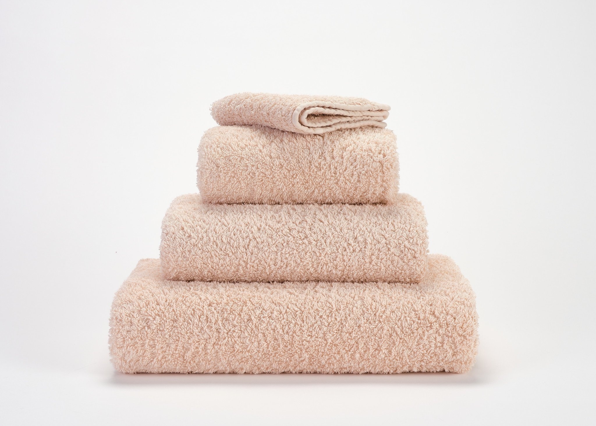 Abyss & Habidecor Abyss & Habidecor Super Pile Handdoek 55x100 610 nude
