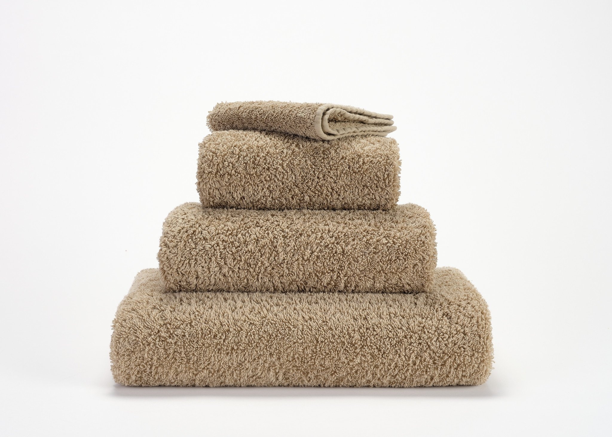 Abyss & Habidecor Abyss & Habidecor Super Pile Handdoek 55x100 711 taupe