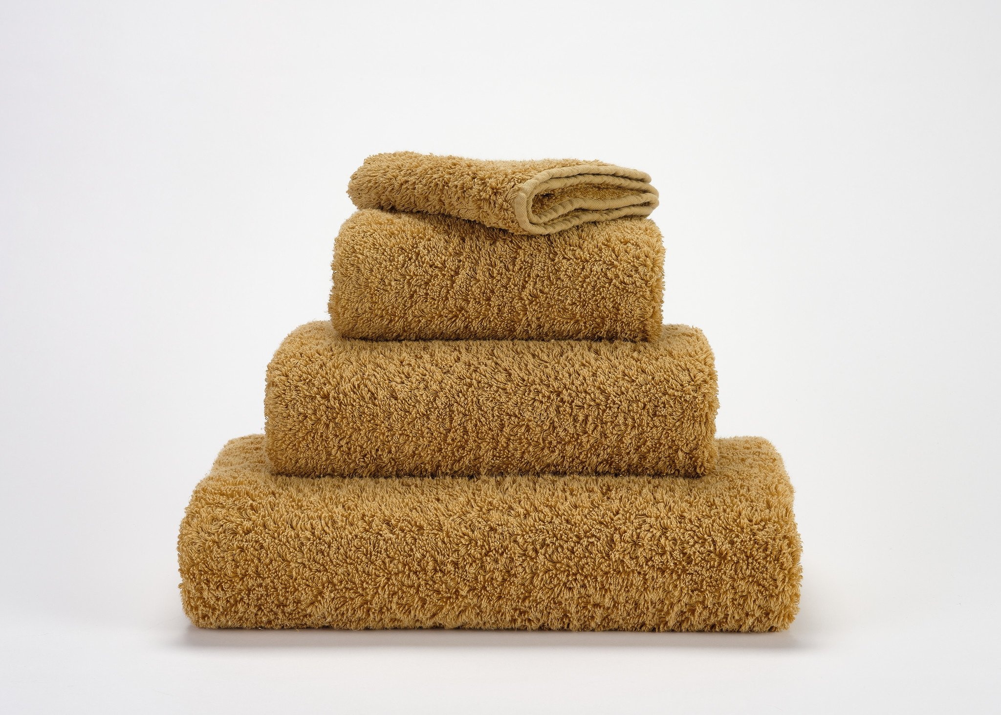Abyss & Habidecor Abyss & Habidecor Super Pile Handdoek 55x100 840 gold