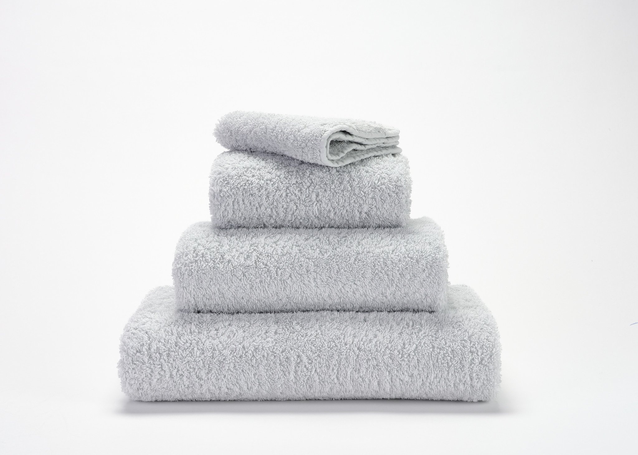 Abyss & Habidecor Abyss & Habidecor Super Pile Handdoek 55x100 930 perle