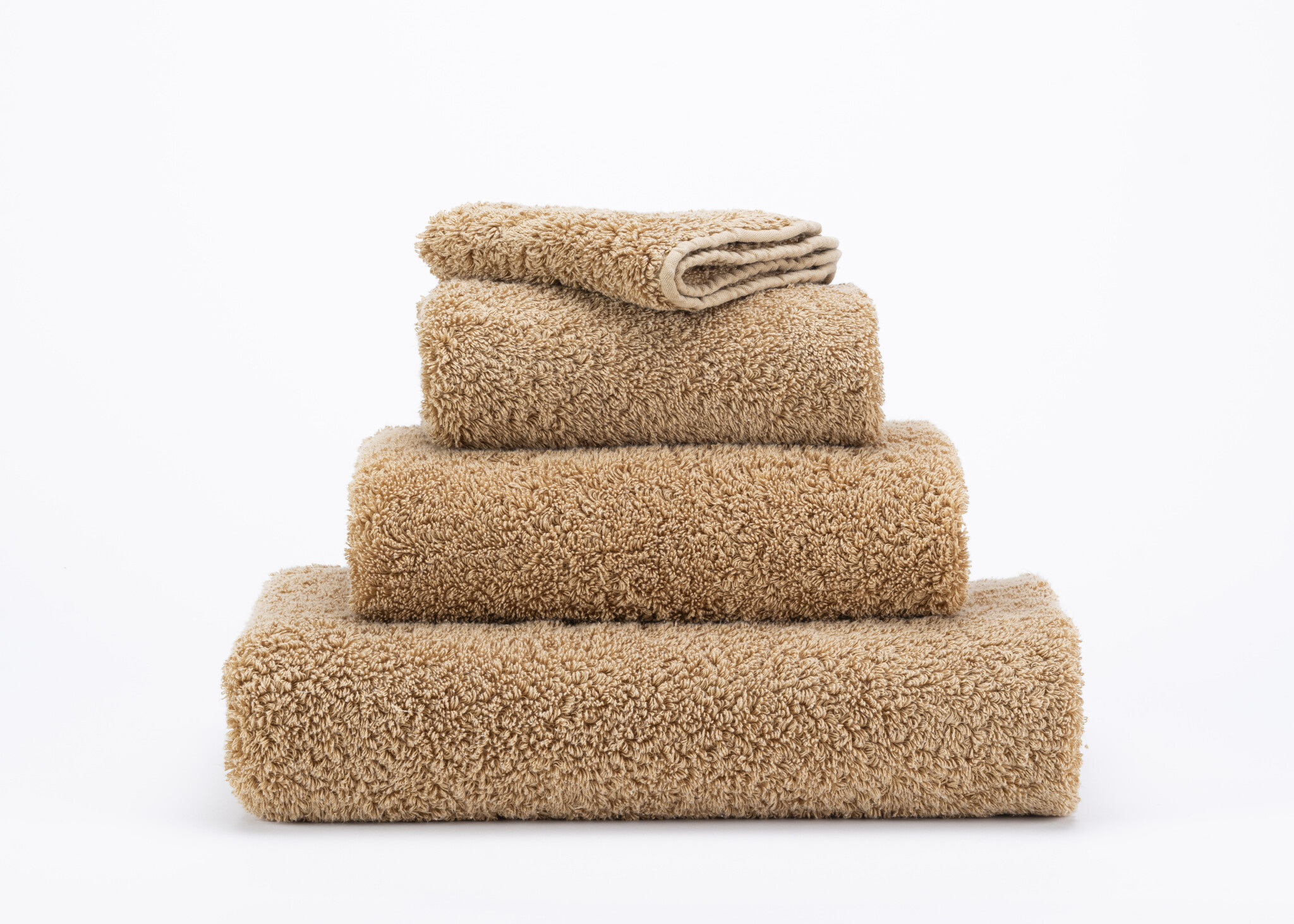 Abyss & Habidecor Abyss & Habidecor Super Pile Handdoek 55x100 716 croissant