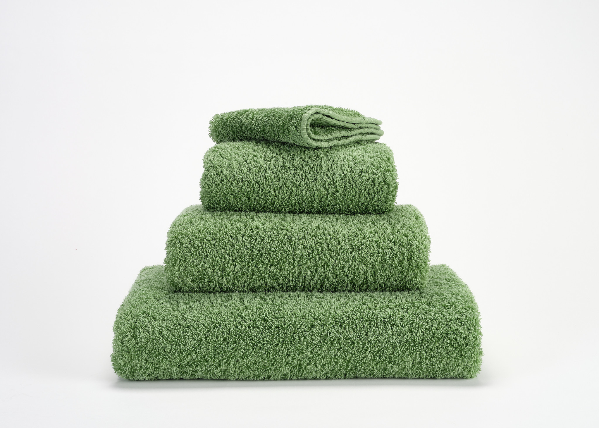 Abyss & Habidecor Abyss & Habidecor Super Pile Handdoek 60x110 205 forest