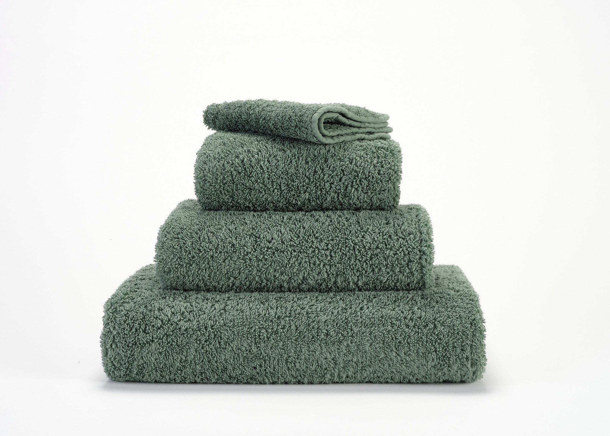Abyss & Habidecor Abyss & Habidecor Super Pile Handdoek 60x110 280 evergreen