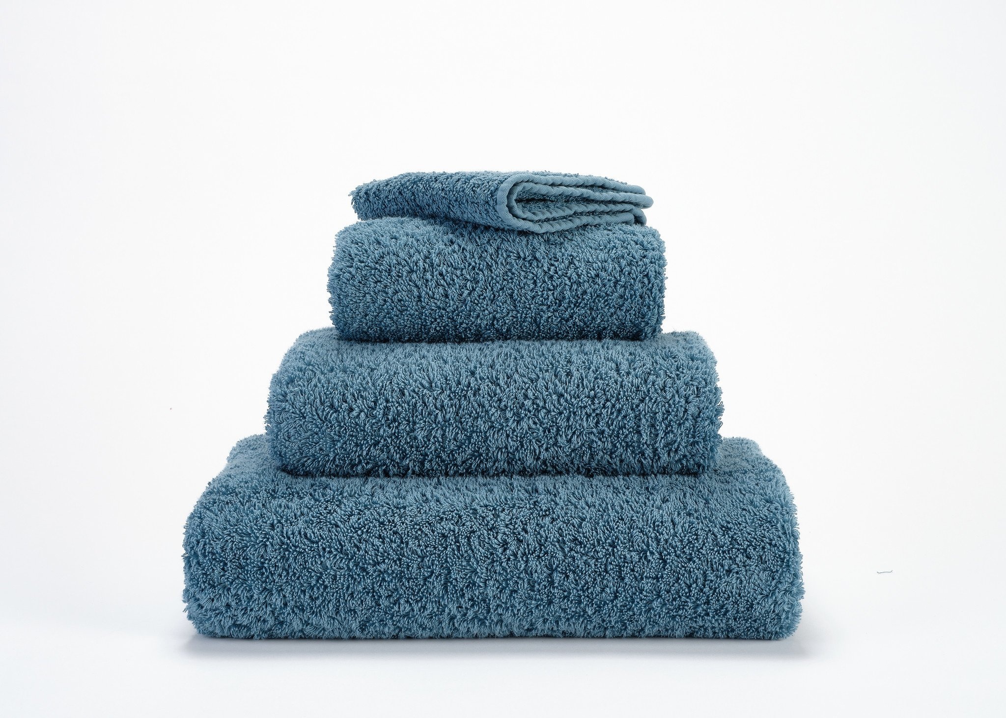 Abyss & Habidecor Abyss & Habidecor Super Pile Handdoek 60x110 306 bluestone
